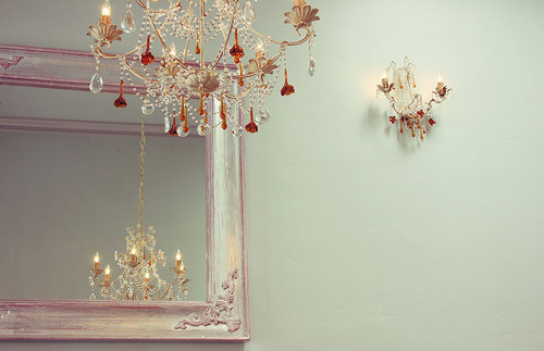 chandelier-decor-light-mirror-pink-pretty-Favim.com-64988